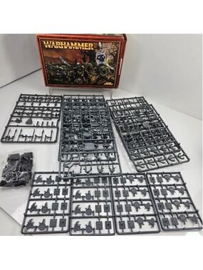 Warhammer: AoS: Orcs & Goblins: Gloomspite: Goblin Regiment box set: Open Box